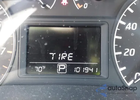 2017 Nissan Sentra S z USA, uszkodzony, nr VIN 3N1AB7AP5HY228891